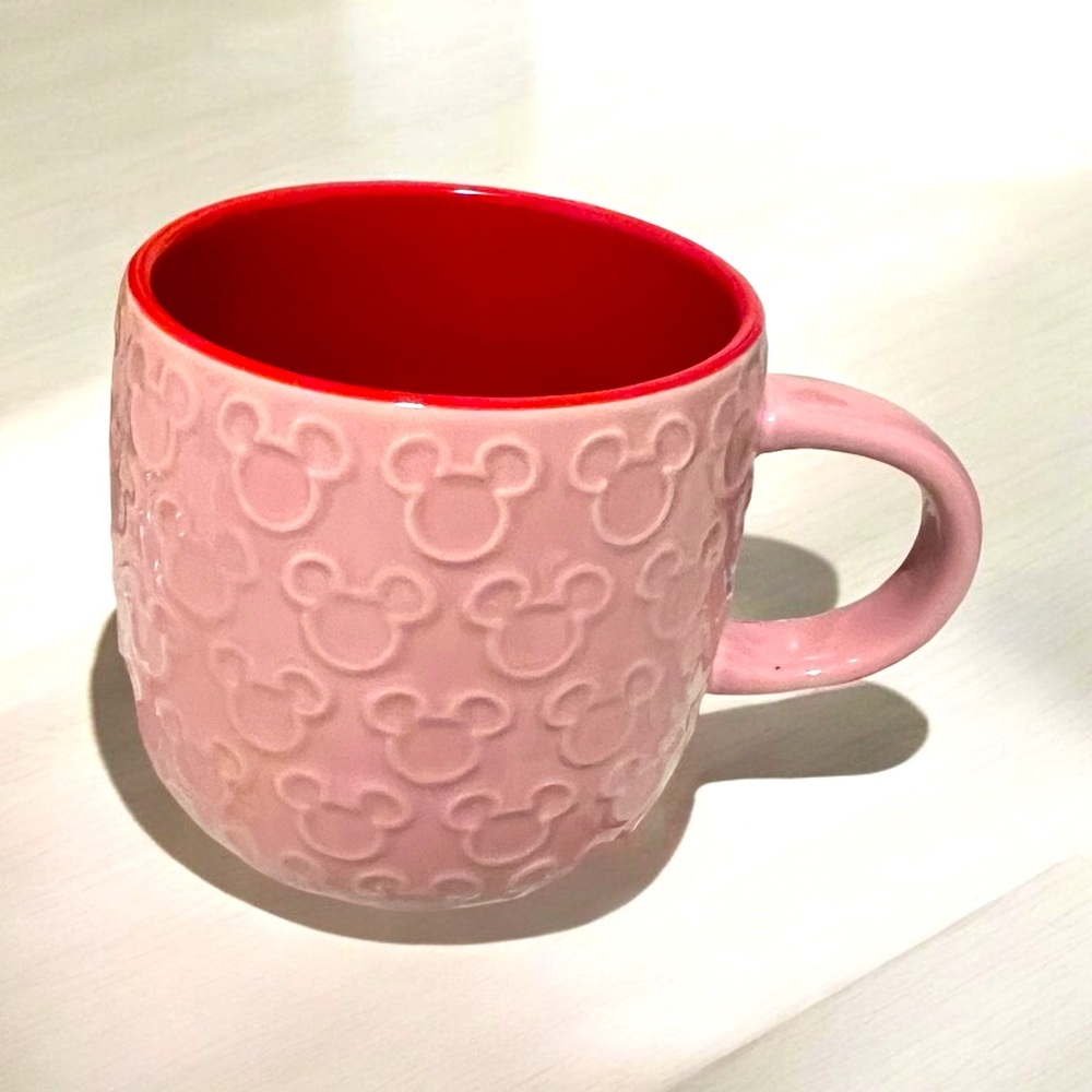 Disney Parks Home Collection raised icon cocoa coffee mug Pink Red Mini Mouse